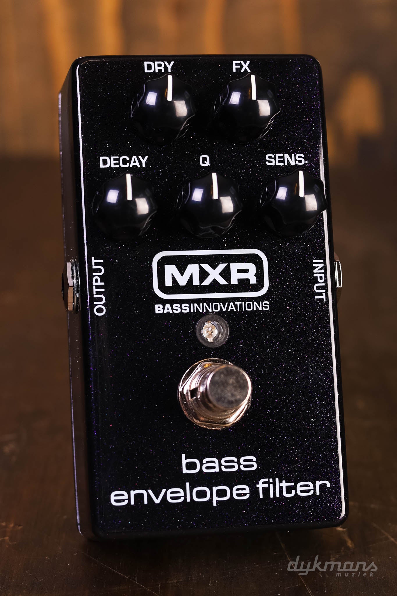 MXR M82 Bass Envelope Filter – Dijkmans Muziek