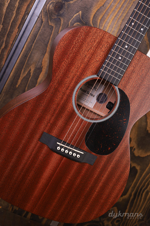 Martin 000-10E Road Series