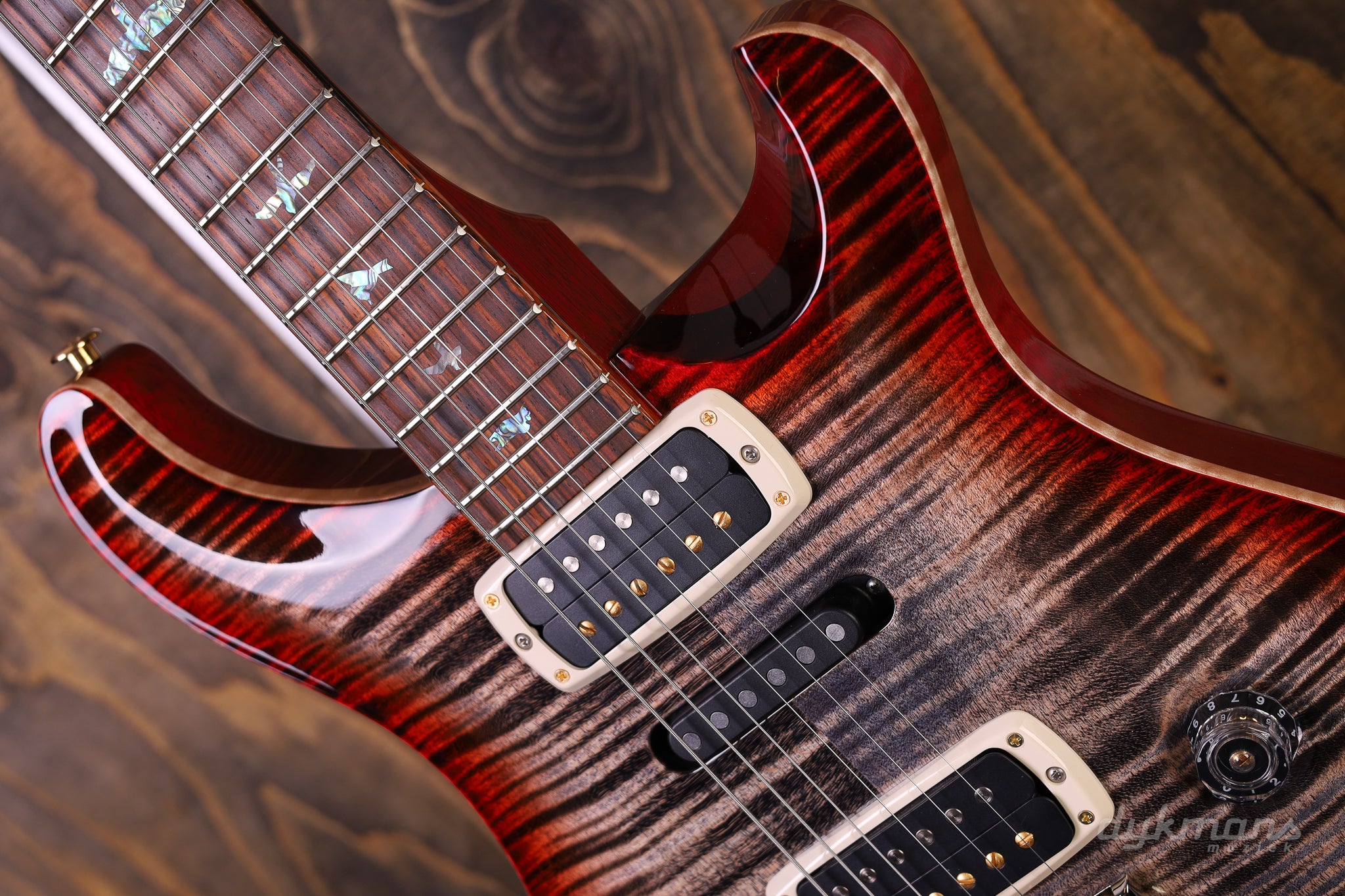 PRS Wood Library Modern Eagle V Charcoal Cherry Burst – Dijkmans Guitars