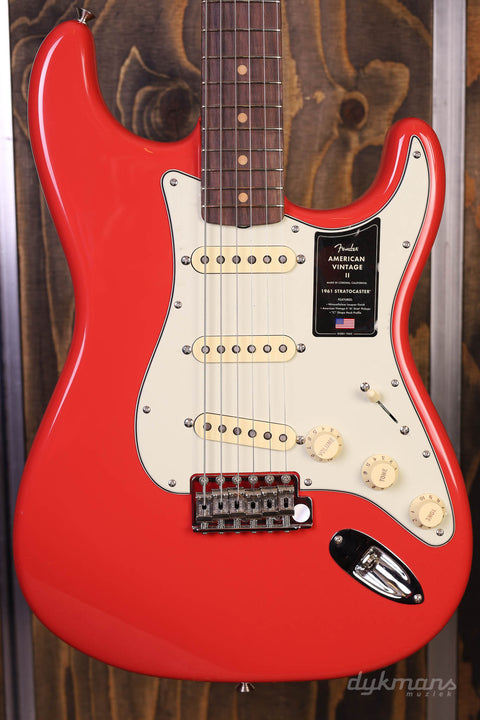 Fender American Vintage II '61 Stratocaster Fiesta Red