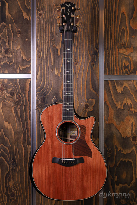 Taylor 50th Anniversary Builder’s Edition 814ce