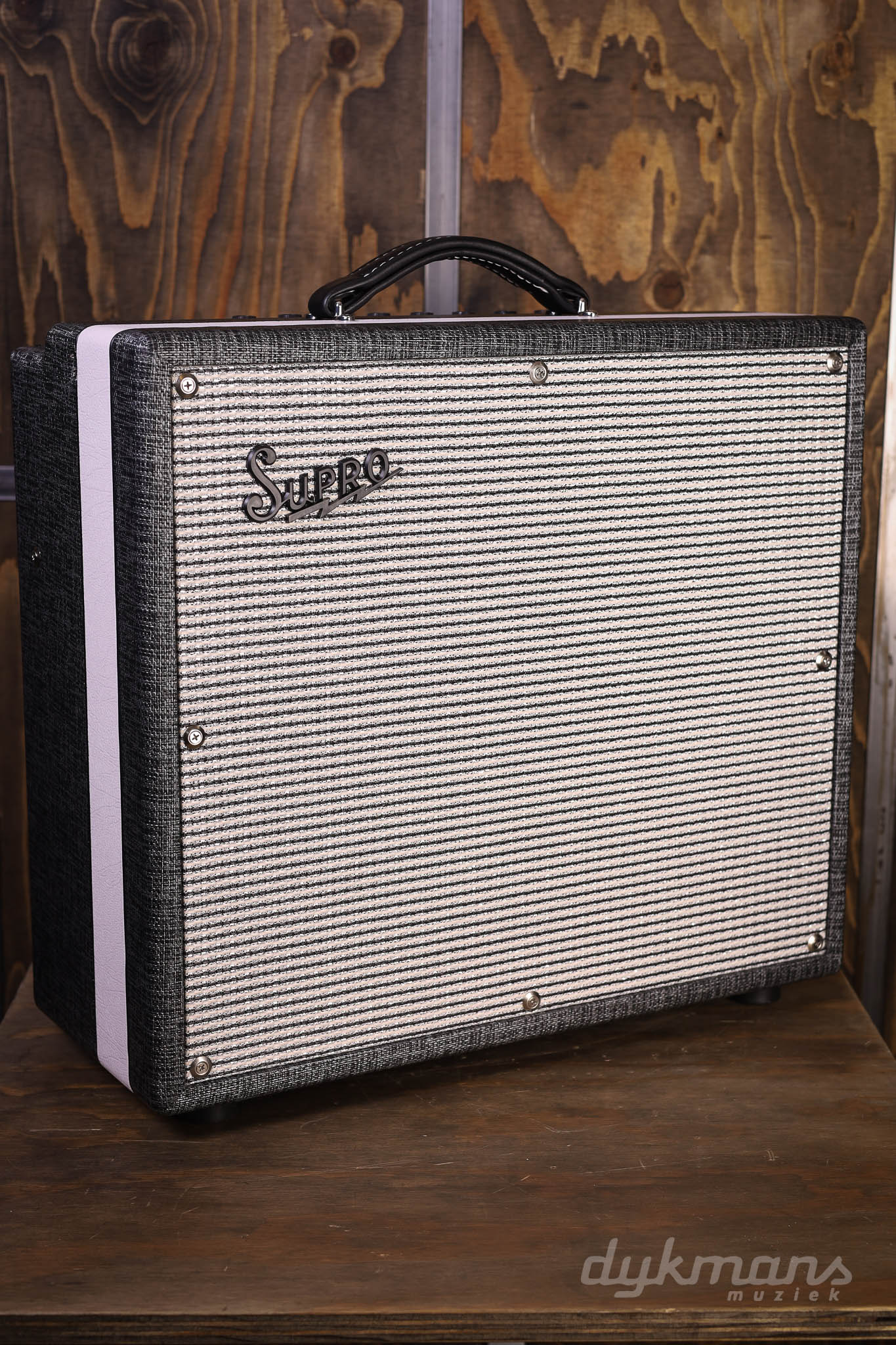 Supro 1696rt black on sale magick reverb combo