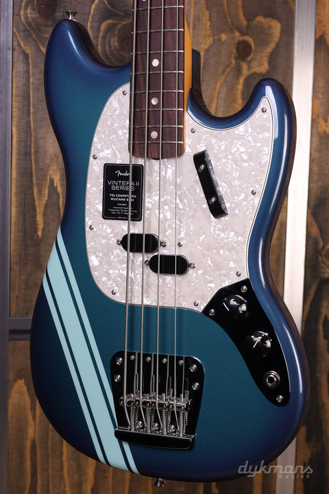 Fender Vintera II 70s Competition Mustang Bass