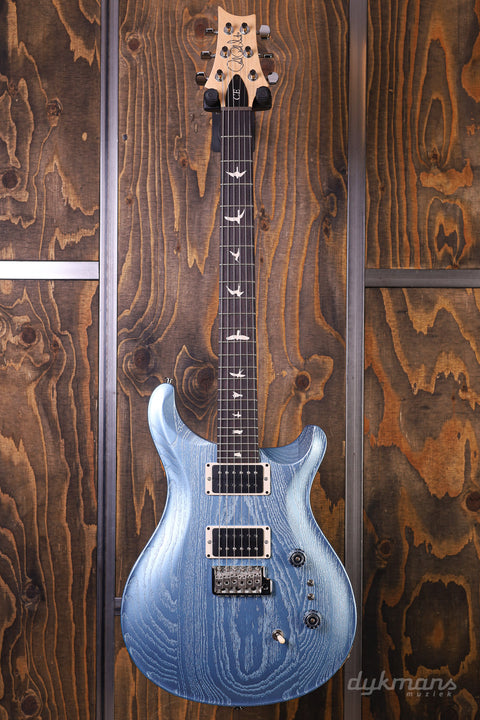 PRS CE 24-08 Swamp Ash Limited Frost Blue Metallic