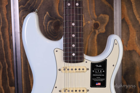 Fender Limited Edition American Ultra Stratocaster HSS Sonic Blue