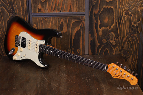 Del-Tone 60’s S-Style 3-Tone Sunburst