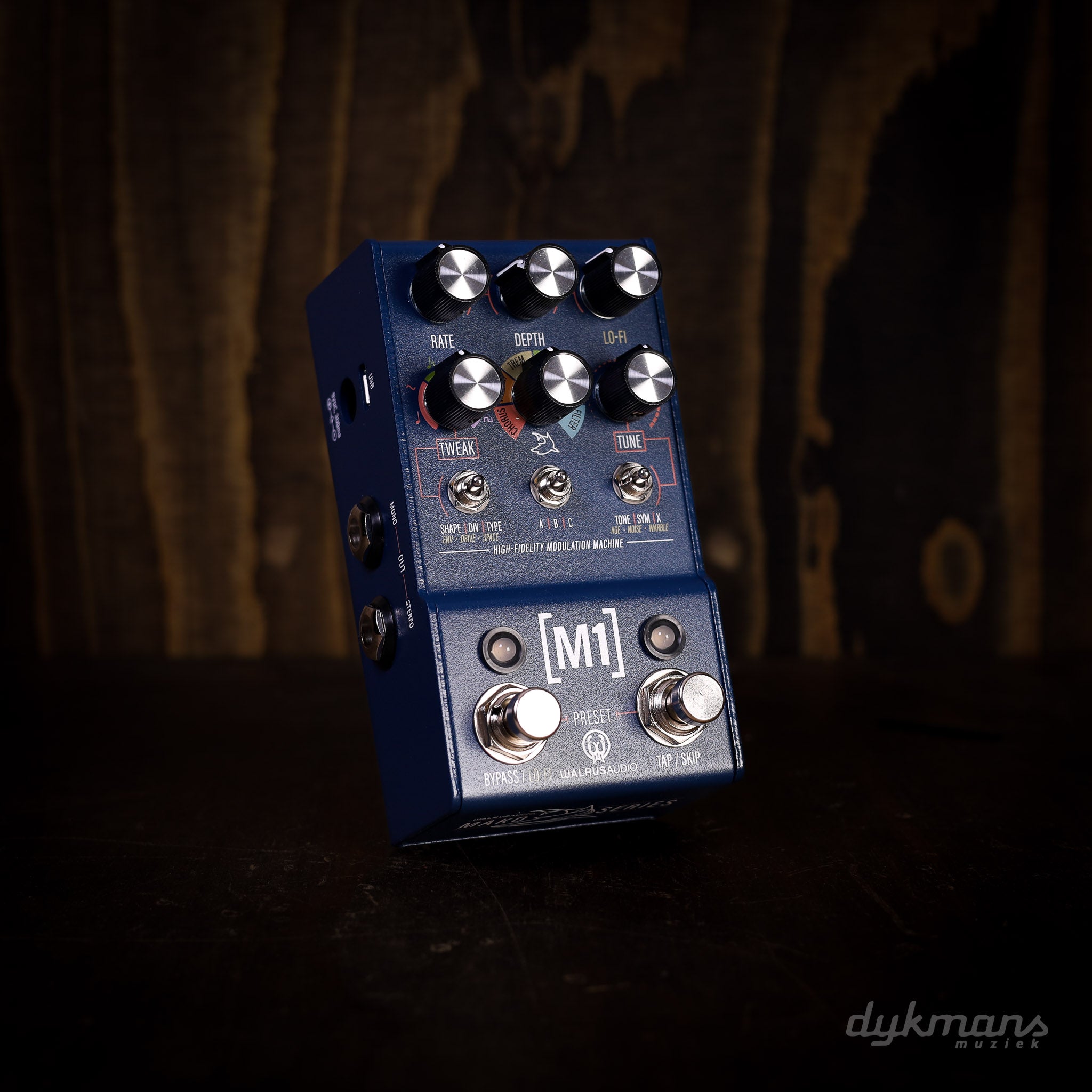 Walrus Audio MAKO M1 High-Fidelity Modulation Machine – Dijkmans