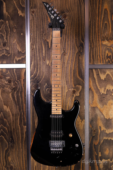 Charvel Black Magna Pointy Reversed 2011 PRE-OWNED!
